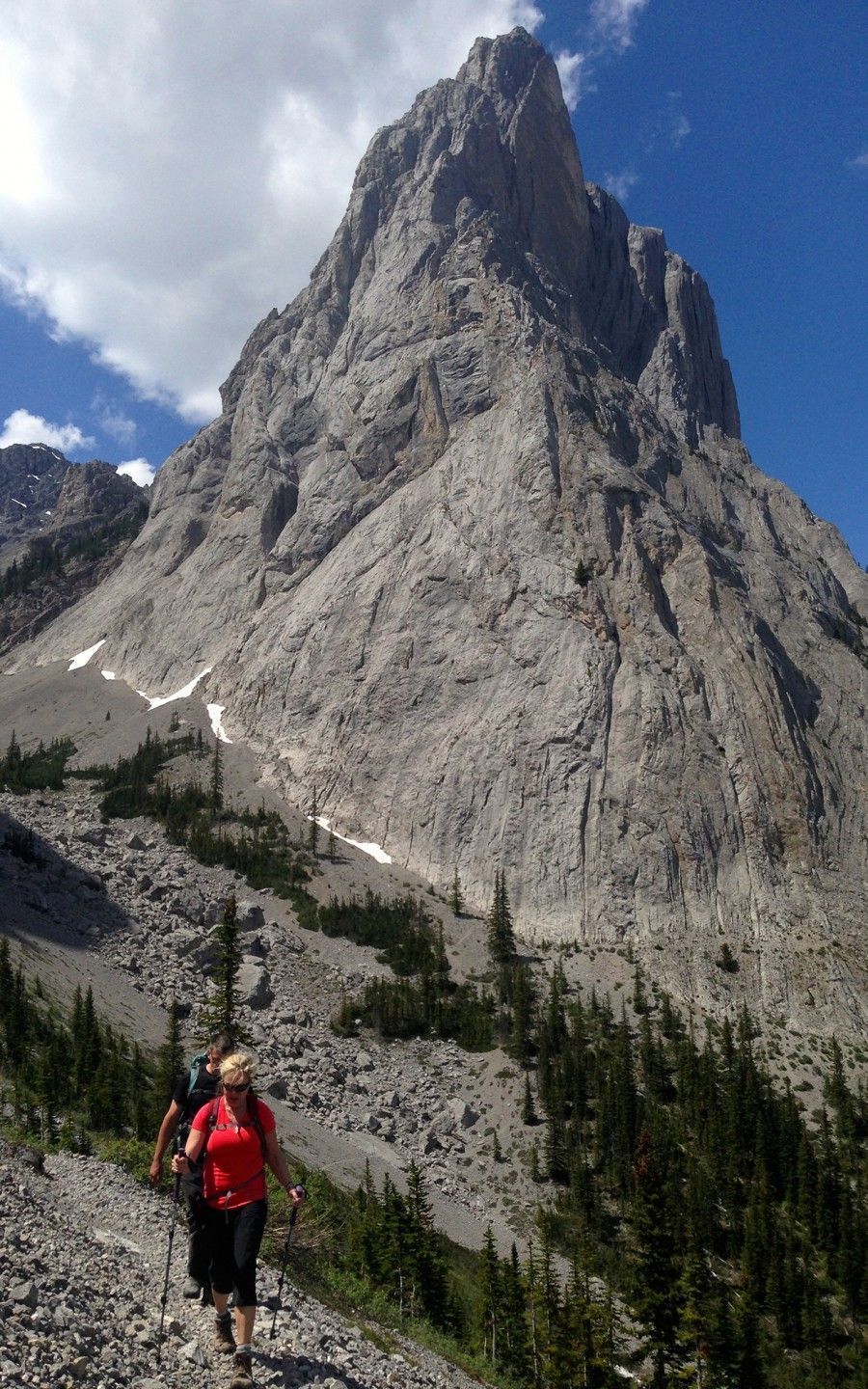 trek in canada