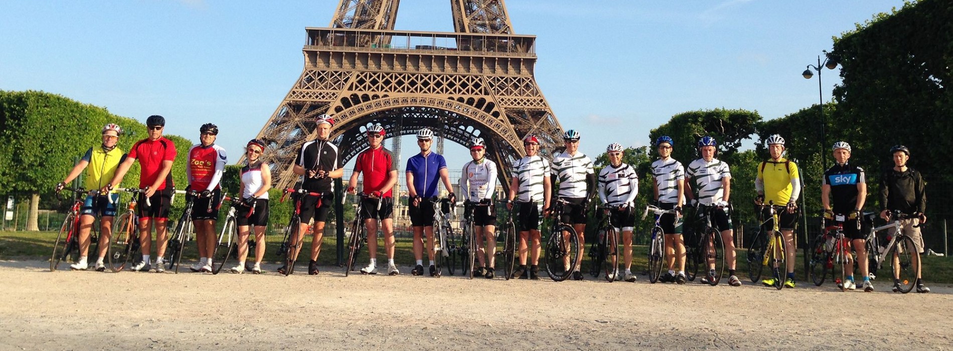 Paris_to_Geneva_cyclists_at_startline.jpg