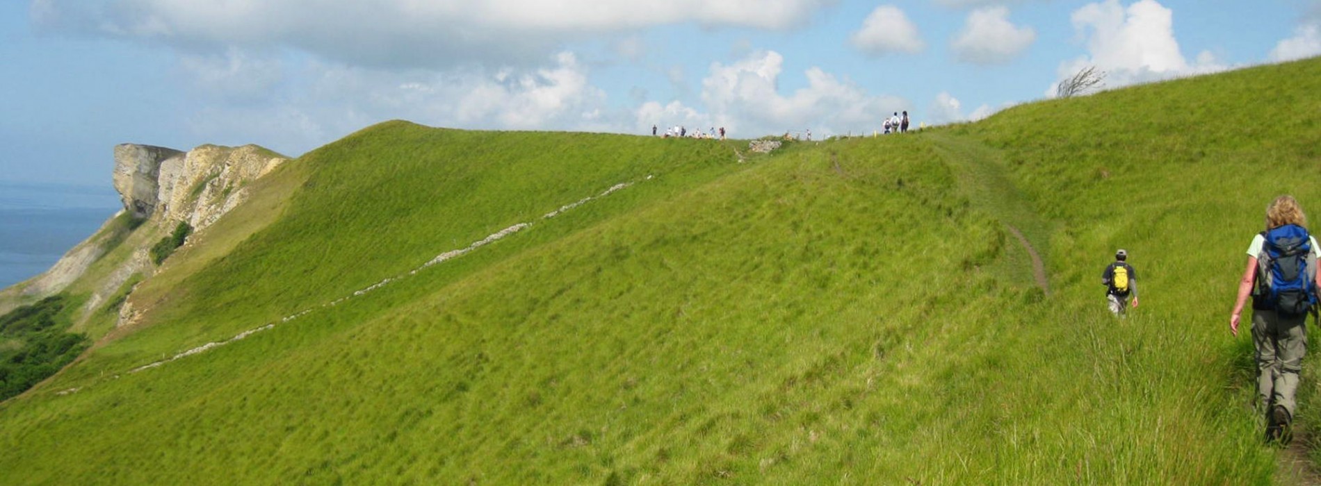 Trekkers_on_Jurassic_Coast_Path.jpg