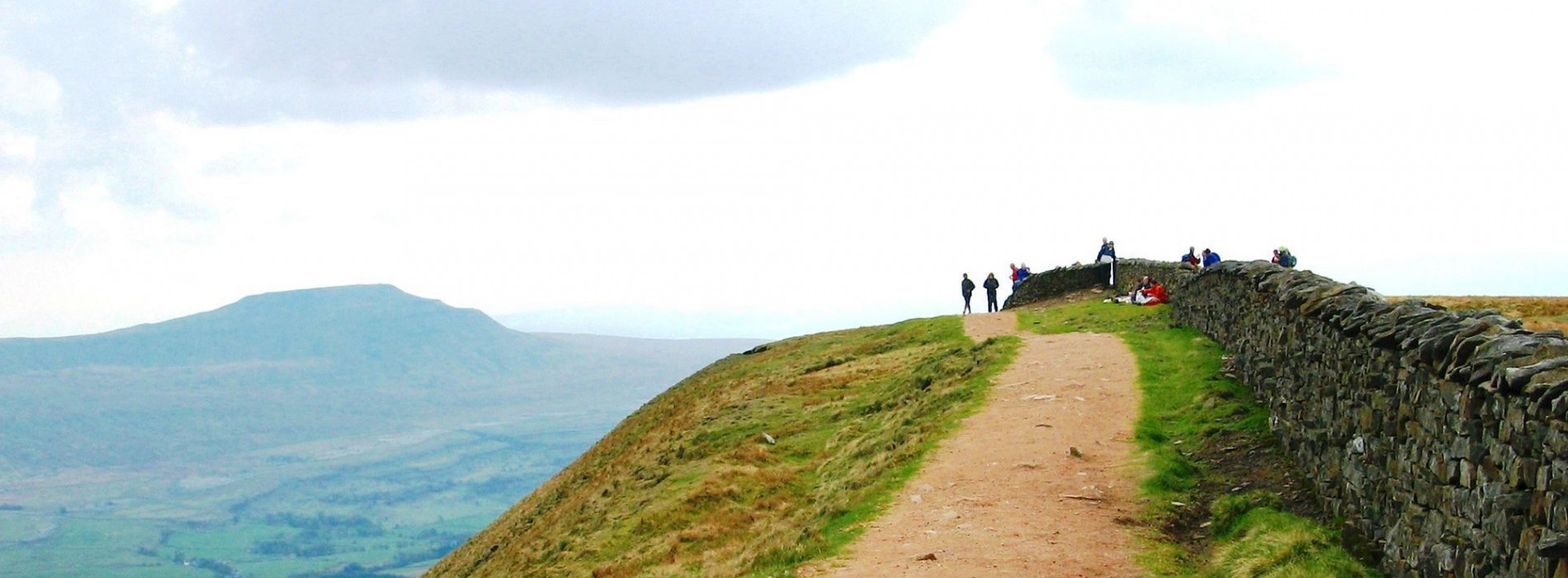 Trekking_top_of_Yorkshire_Peak_path.jpg
