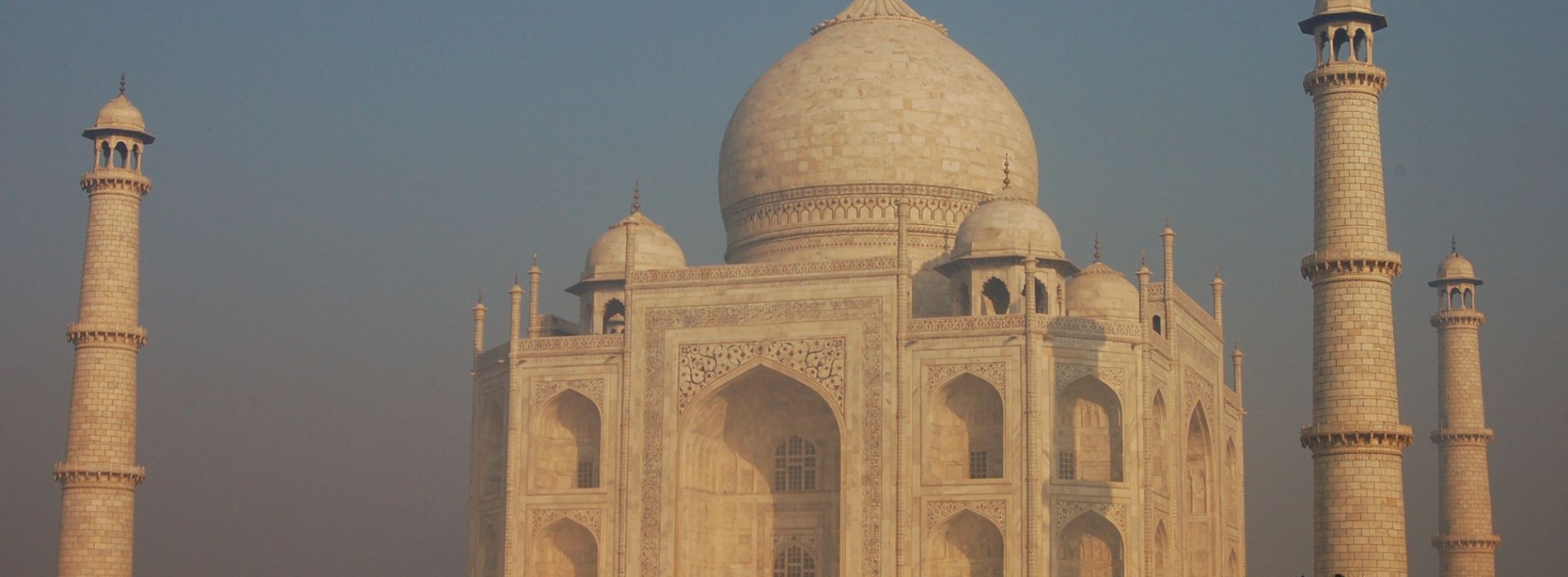 Taj_Mahal_India.jpg