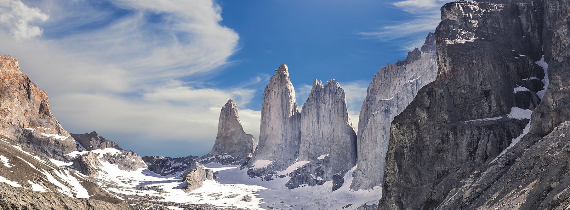 Torres_del_Paine_Patagonia.jpg