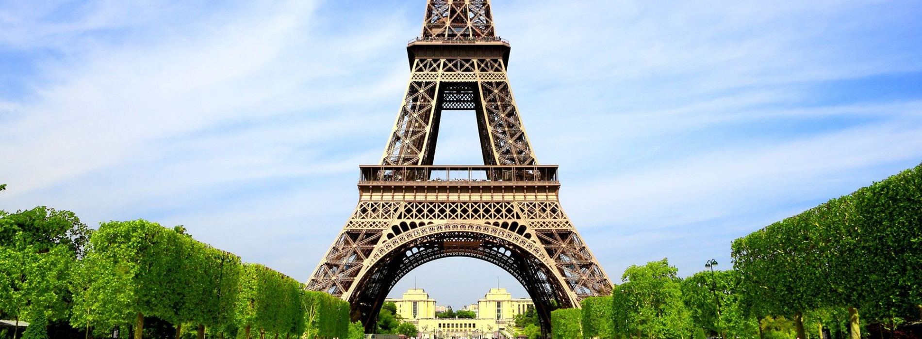 Eiffel Tower Approach