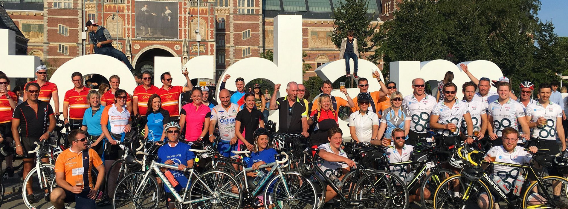 Cycling group in Amsterdam.jpg