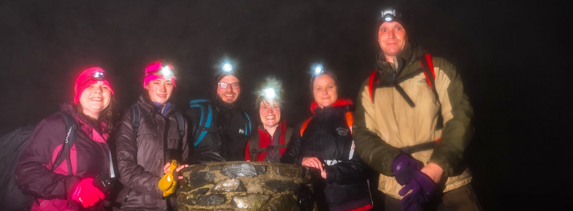 Charity_trekkers_at_the_summit_of_Mount_Snowdon_night.jpg