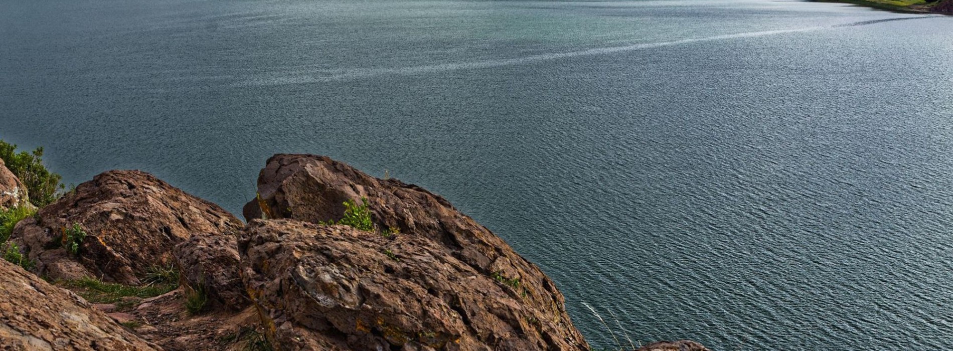 Lake_Titicaca.jpg